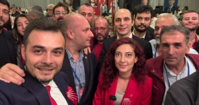 CHP de değişim rüzgarı Seda Bozdağ yeni başkan CHP de değişim rüzgarı Seda Bozdağ yeni başkan